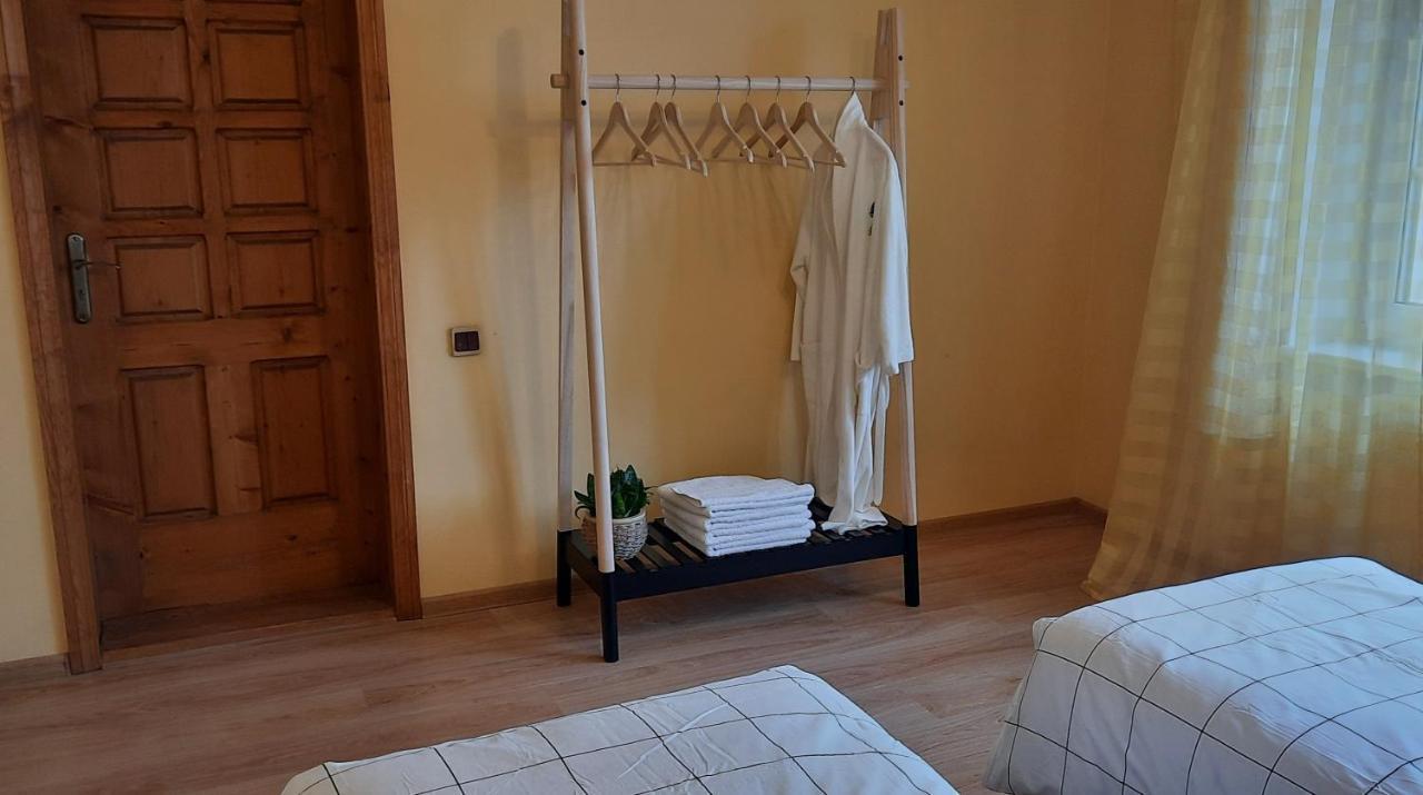 Seimos Bustas Homestay Шяуляй Екстер'єр фото